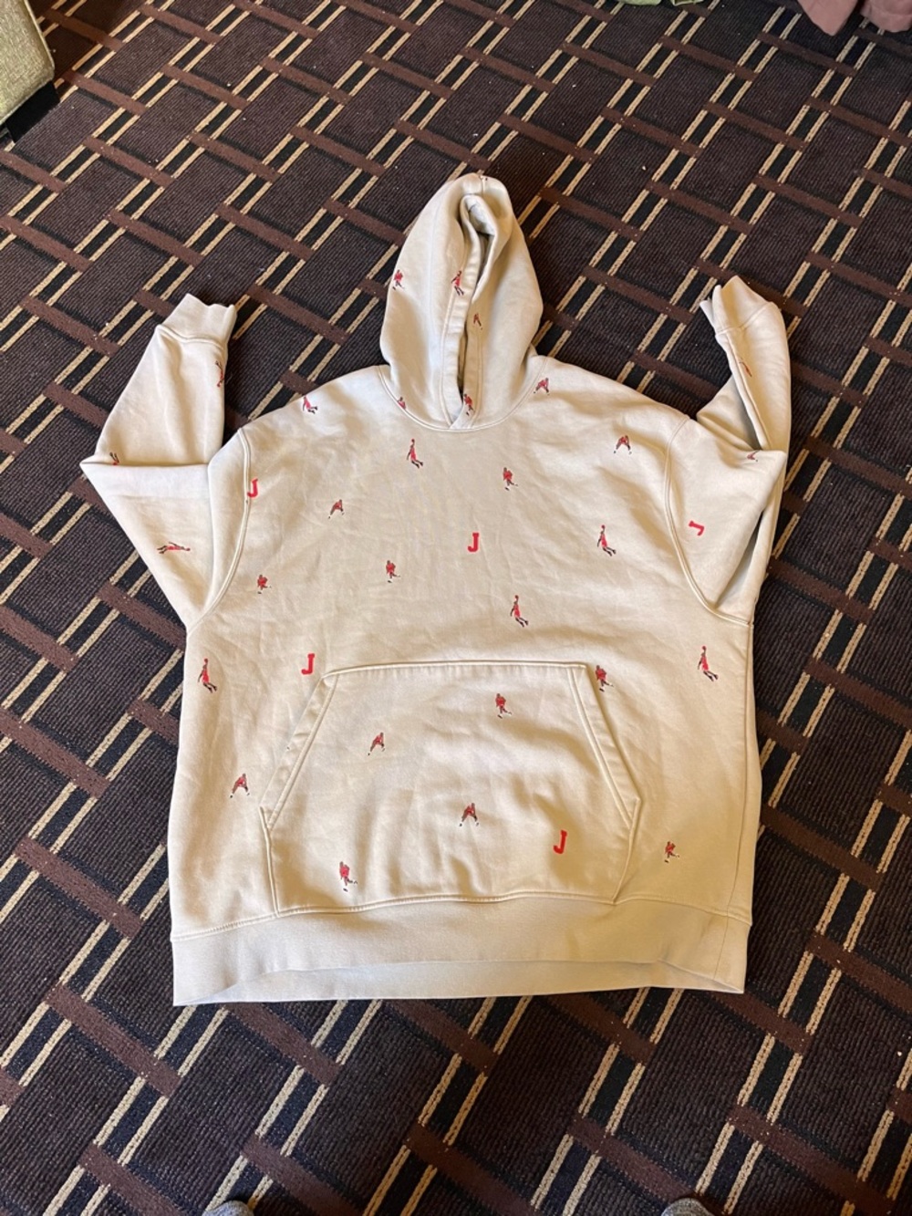 Air Jordan Nike Beige Hoodie with Red Embroidered Logo Jordan Figures XXL (635)
